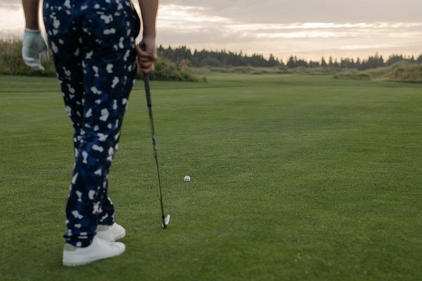 proper golf stance and posture