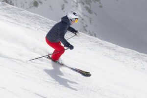 Ski Helmet Fit Guide: How a Helmet Should Fit